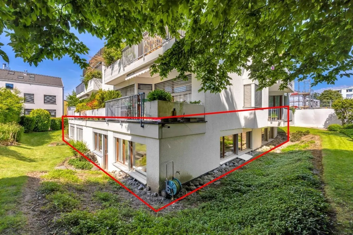 Spazio ufficio riservato con possibilità di conversione in appartamento - posizione verde a Zurigo-Witikon - Foto 9 di 11