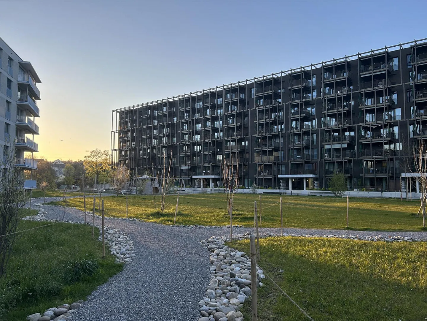 Looking for a new tenant for bright 4.5-room apartment! - Photo 1 of 16