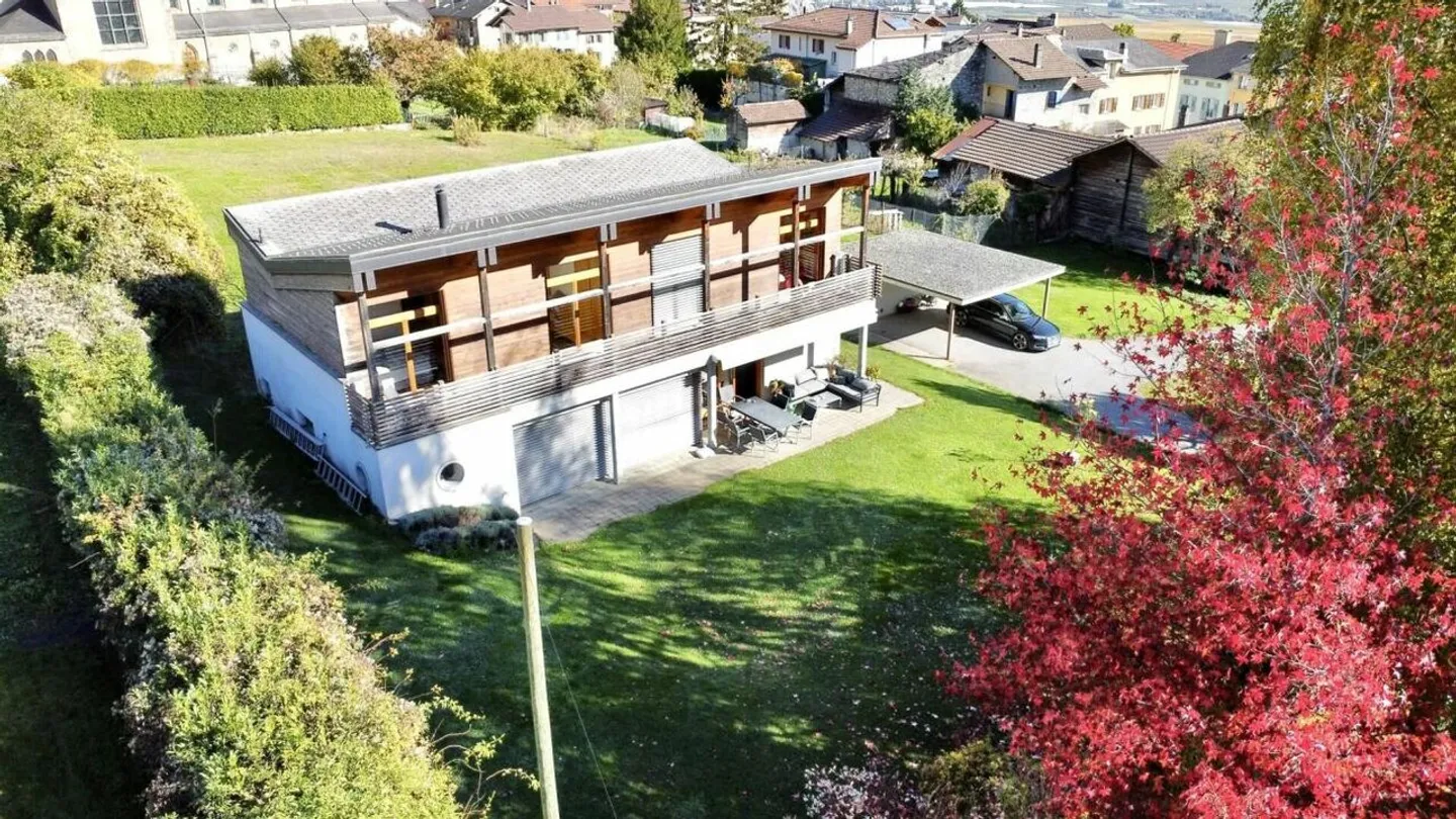 Villa indipendente con 6 camere a Chamoson - Foto 1 di 31