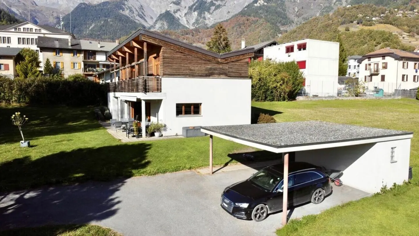 Villa indipendente con 6 camere a Chamoson - Foto 3 di 31