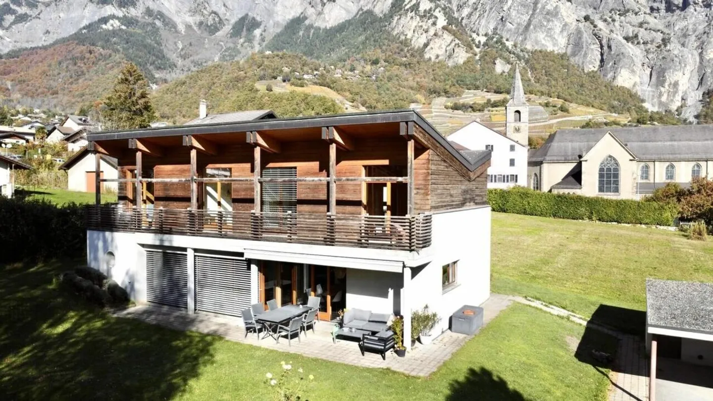 Villa indipendente con 6 camere a Chamoson - Foto 2 di 31