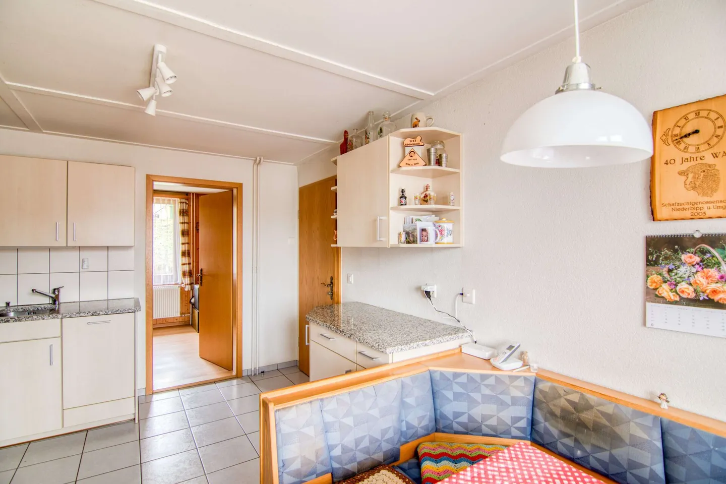 Berner Landhaus mit ca. 750 m² Baulandreserve (W3): Zweifamilienhaus an ruhiger Lage mit vielseitigem Potenzial - Foto 9 von 31
