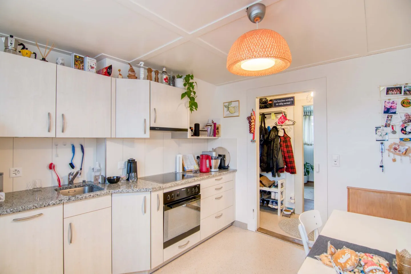 Berner Landhaus mit ca. 750 m² Baulandreserve (W3): Zweifamilienhaus an ruhiger Lage mit vielseitigem Potenzial - Foto 17 von 31