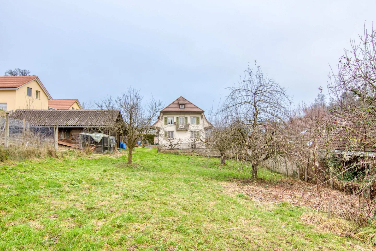 Berner Landhaus mit ca. 750 m² Baulandreserve (W3): Zweifamilienhaus an ruhiger Lage mit vielseitigem Potenzial - Foto 23 von 31