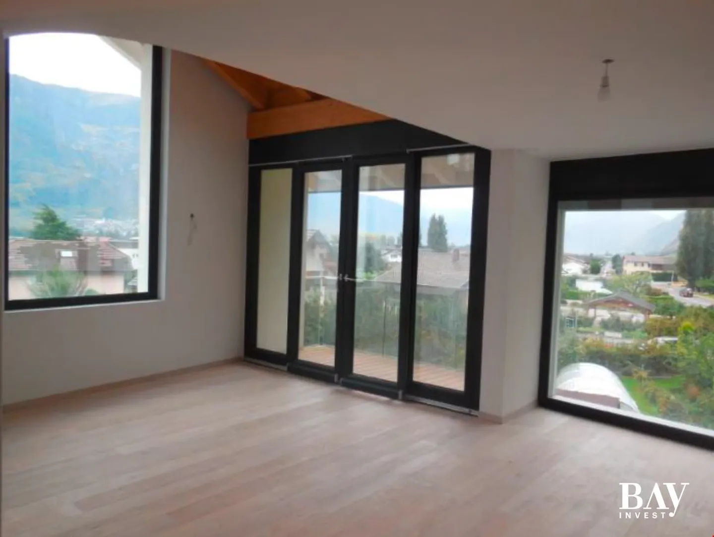 Triplex avec ascenceur privatif dans une environnement magnifique. Finitions au gré du preneur - Foto 12 von 16