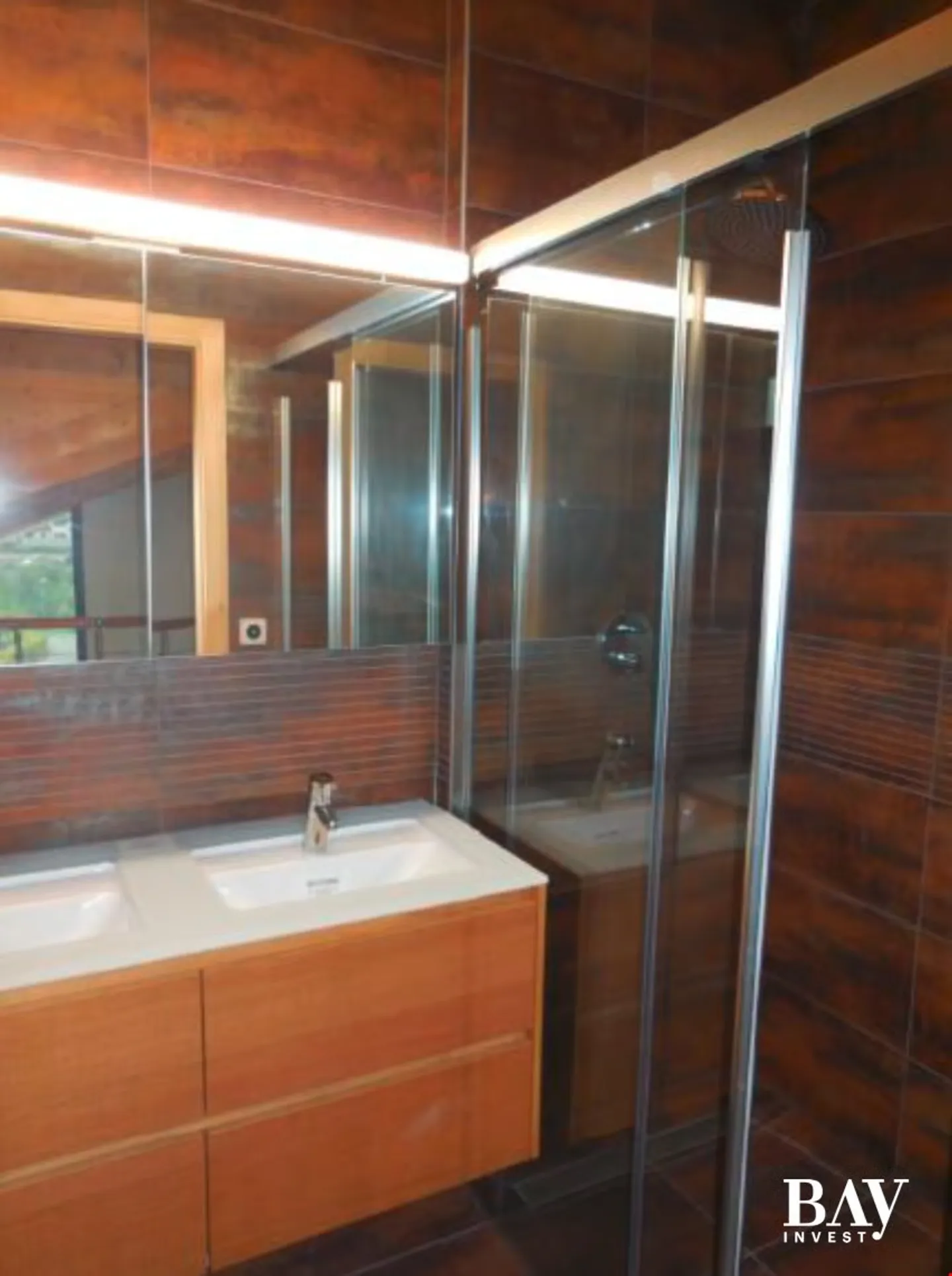Triplex avec ascenceur privatif dans une environnement magnifique. Finitions au gré du preneur - Foto 14 von 16