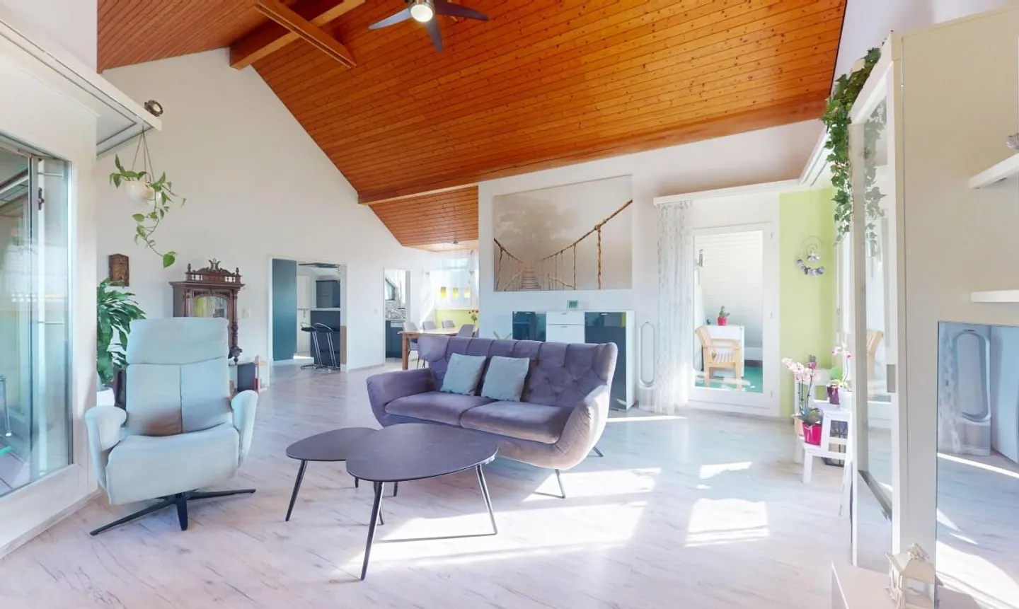 Ruhige 4.5-Zimmer-Dachwohnung mit Balkon in Kaiseraugst - Foto 2 von 13