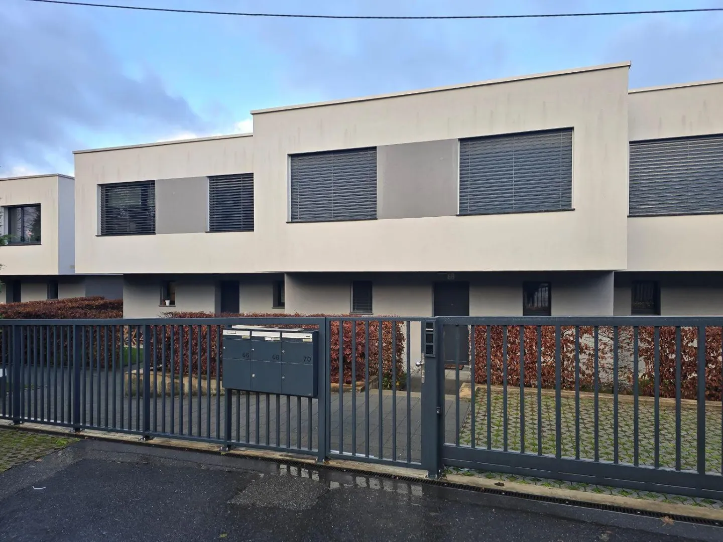 Villa moderna 5 camere - Foto 1 di 1
