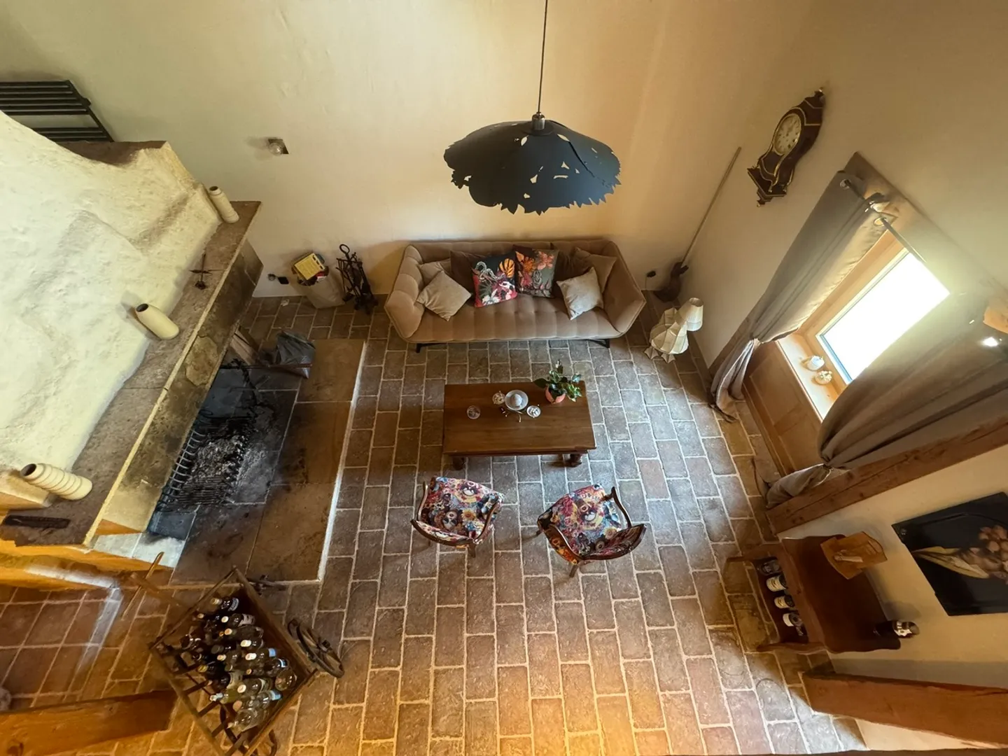 Charming Apartment in Historic Building - Photo 4 of 22