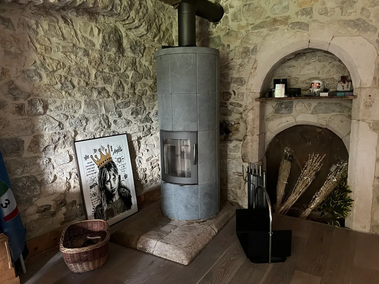 Charming Apartment in Historic Building - Photo 14 of 22