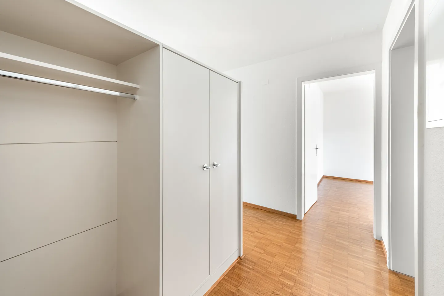 Helle 3.5-Zimmer-Wohnung in Dättwil - Foto 2 von 10