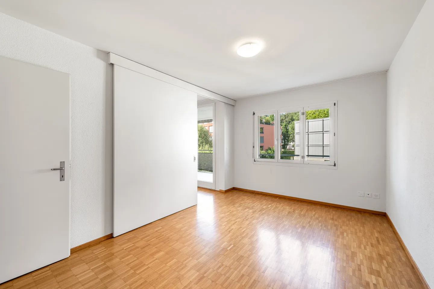 Helle 3.5-Zimmer-Wohnung in Dättwil - Foto 6 von 10