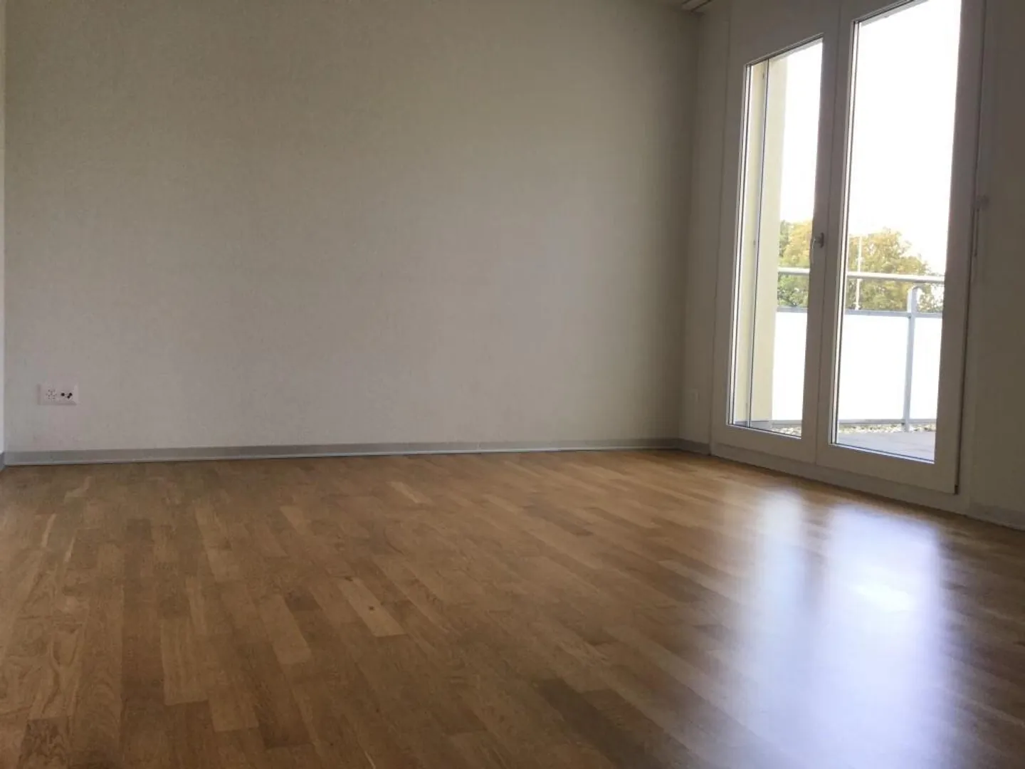 Modern 3.5-room penthouse apartment with terrace in Kemptthal - Photo 6 of 8