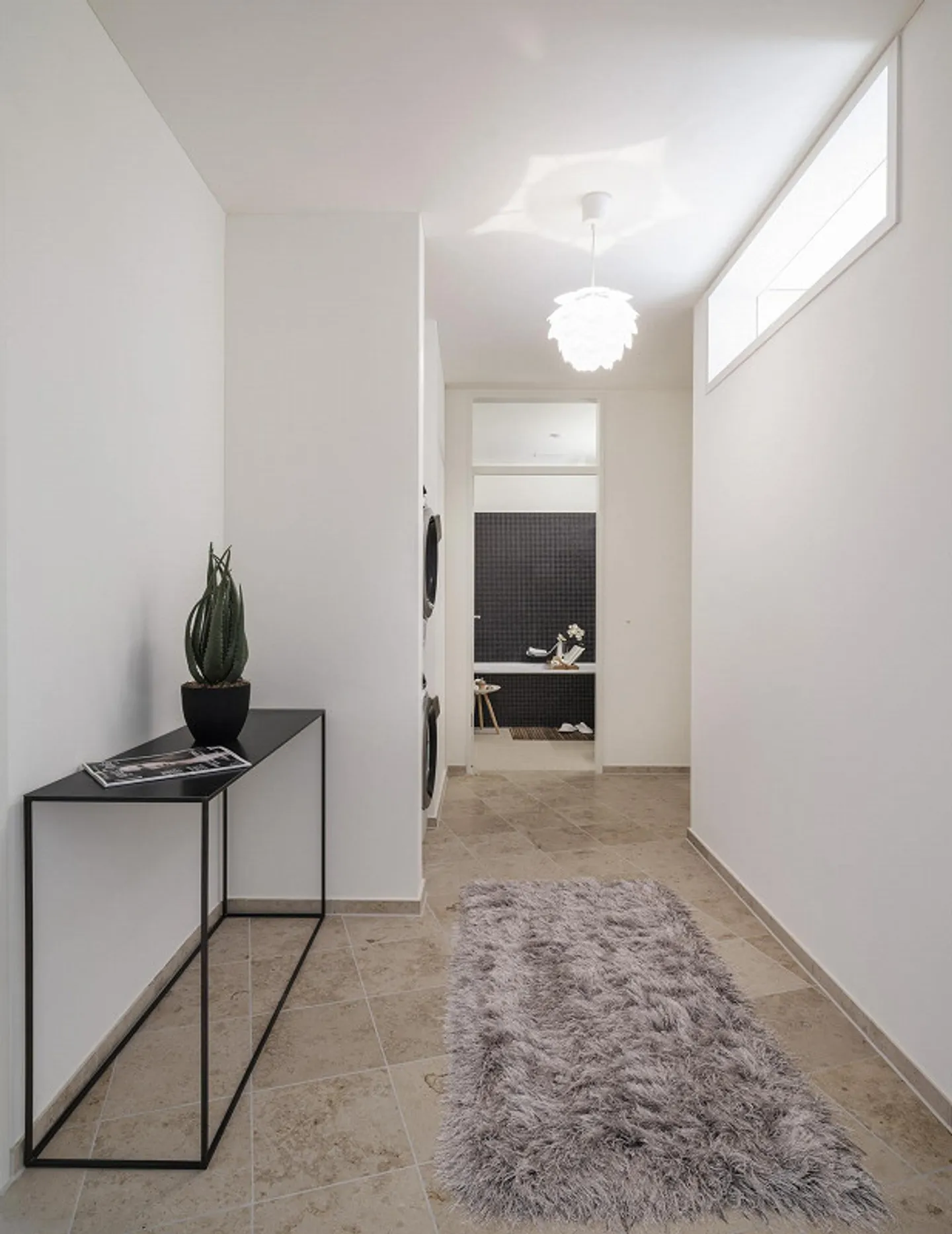 Modern living in Guggachpark! - Photo 7 of 7