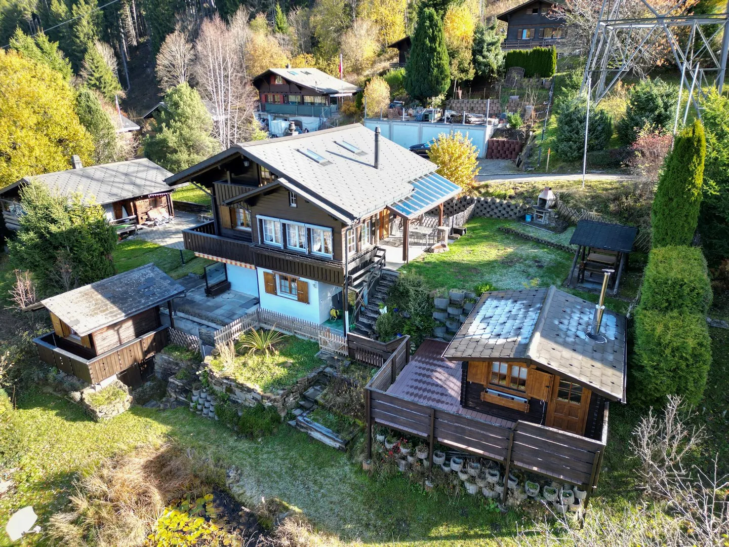 Chalet house with a guest apartment and wellness oasis - Photo 1 of 13