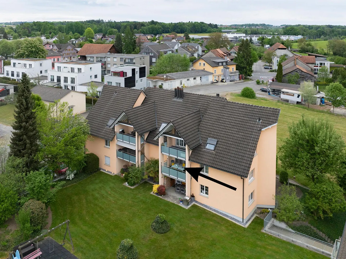 4.5-Zi.-Eigt.-Wohnung an sehr ruhiger Lage - Photo 1 of 8