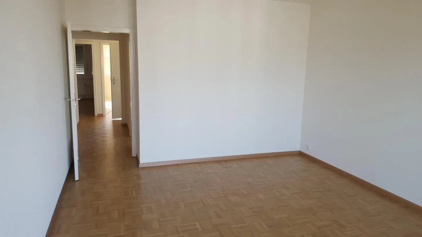 Bellissimo appartamento di 4.5 stanze sulle alture di Friburgo - Foto 7 di 13