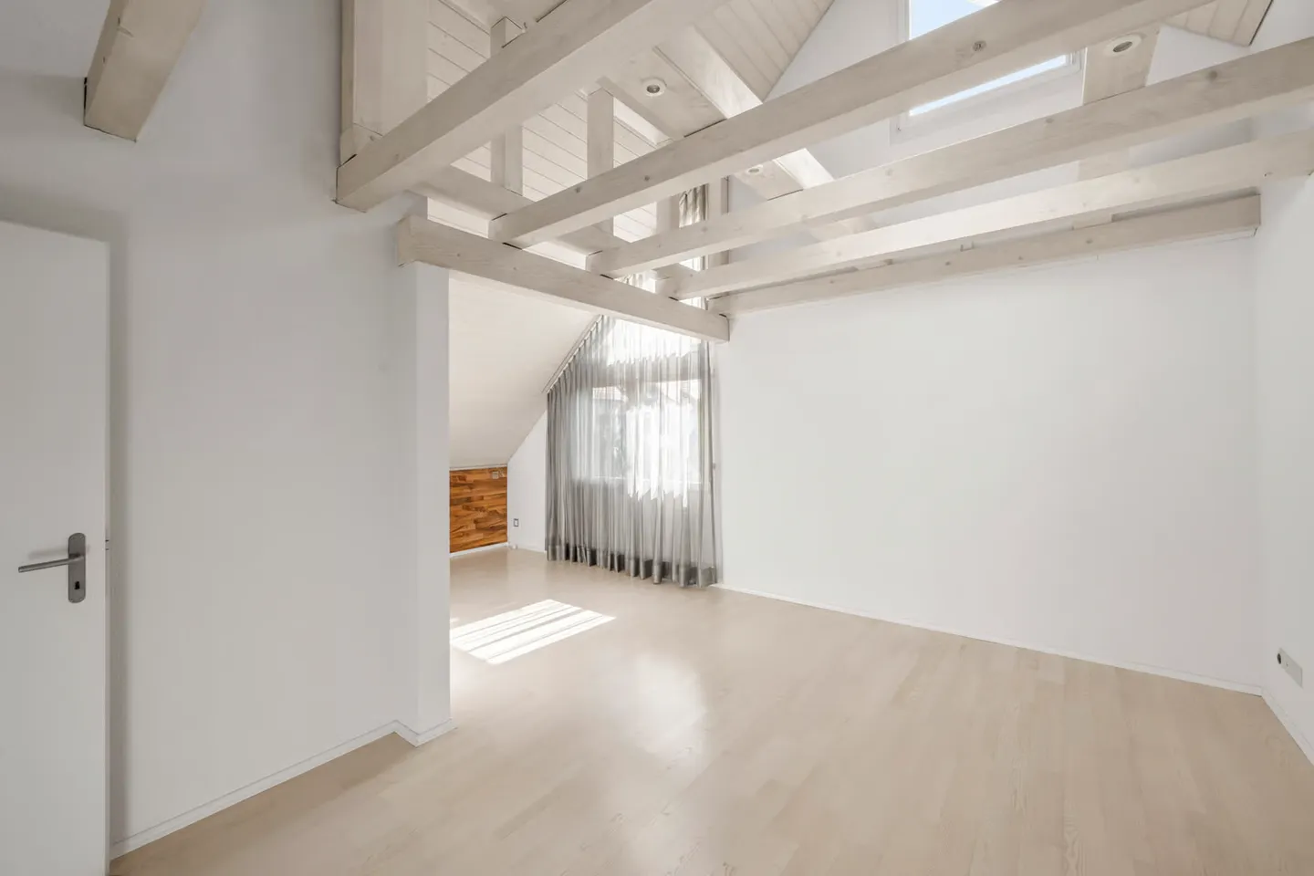 Quietly located, high up: Single-family house with panoramic view - Photo 7 of 13