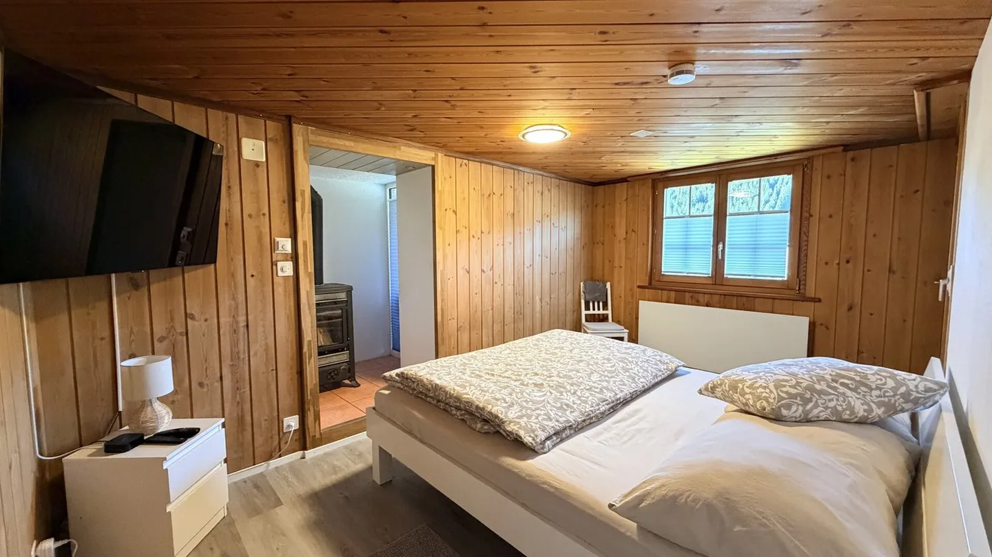 Chalet house with a guest apartment and wellness oasis - Photo 12 of 13