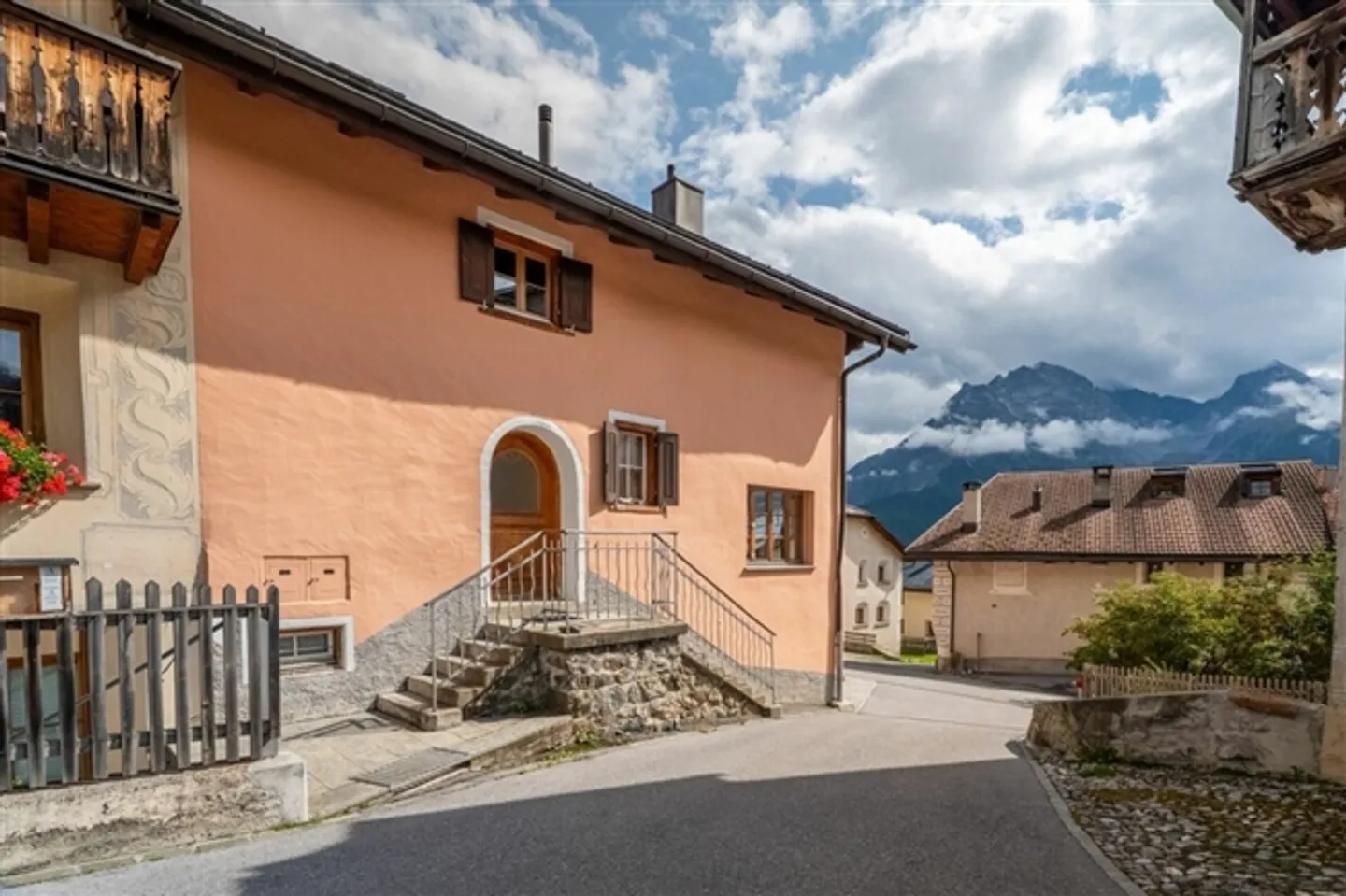 Living like in the fairy tale of Schellen-Ursli. 4.5-room apartment in Ftan-Pitschen - Photo 19 of 20