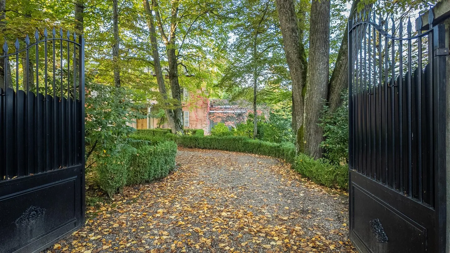 Magnifique villa toscane avec 14 chambres à Versoix - Photo 4 sur 23