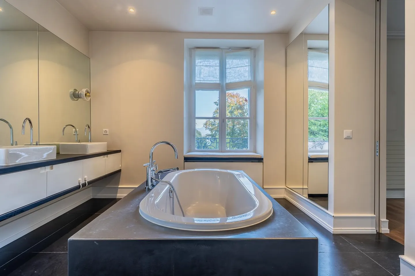 Magnifique villa toscane avec 14 chambres à Versoix - Photo 13 sur 23