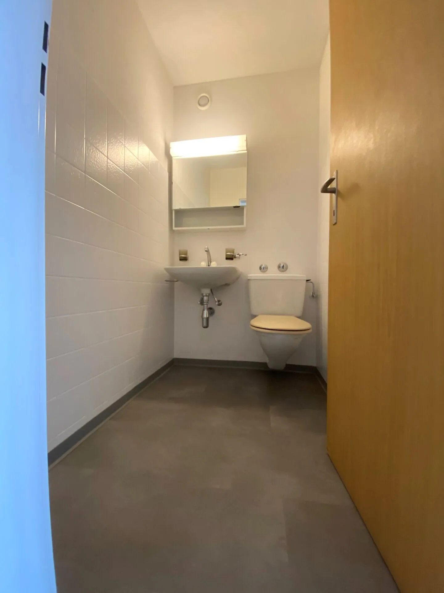 Bellissimo appartamento di 5,5 stanze con cucina aperta a St.Gallen - Est, vicino a Gallusmarkt - Foto 4 di 14