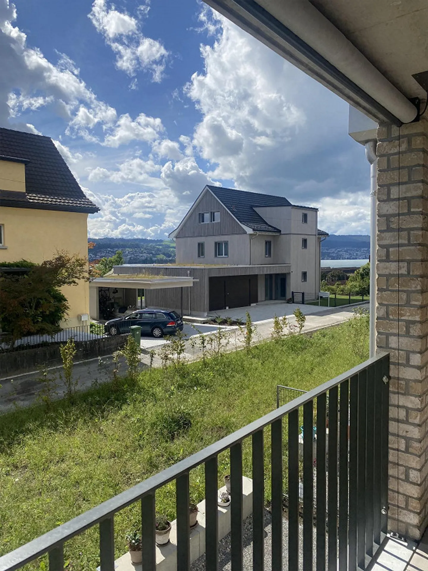 Exklusive 2.5-Zimmer-Neubauwohnung mit Seesicht und grosser Loggia - Foto 6 von 26