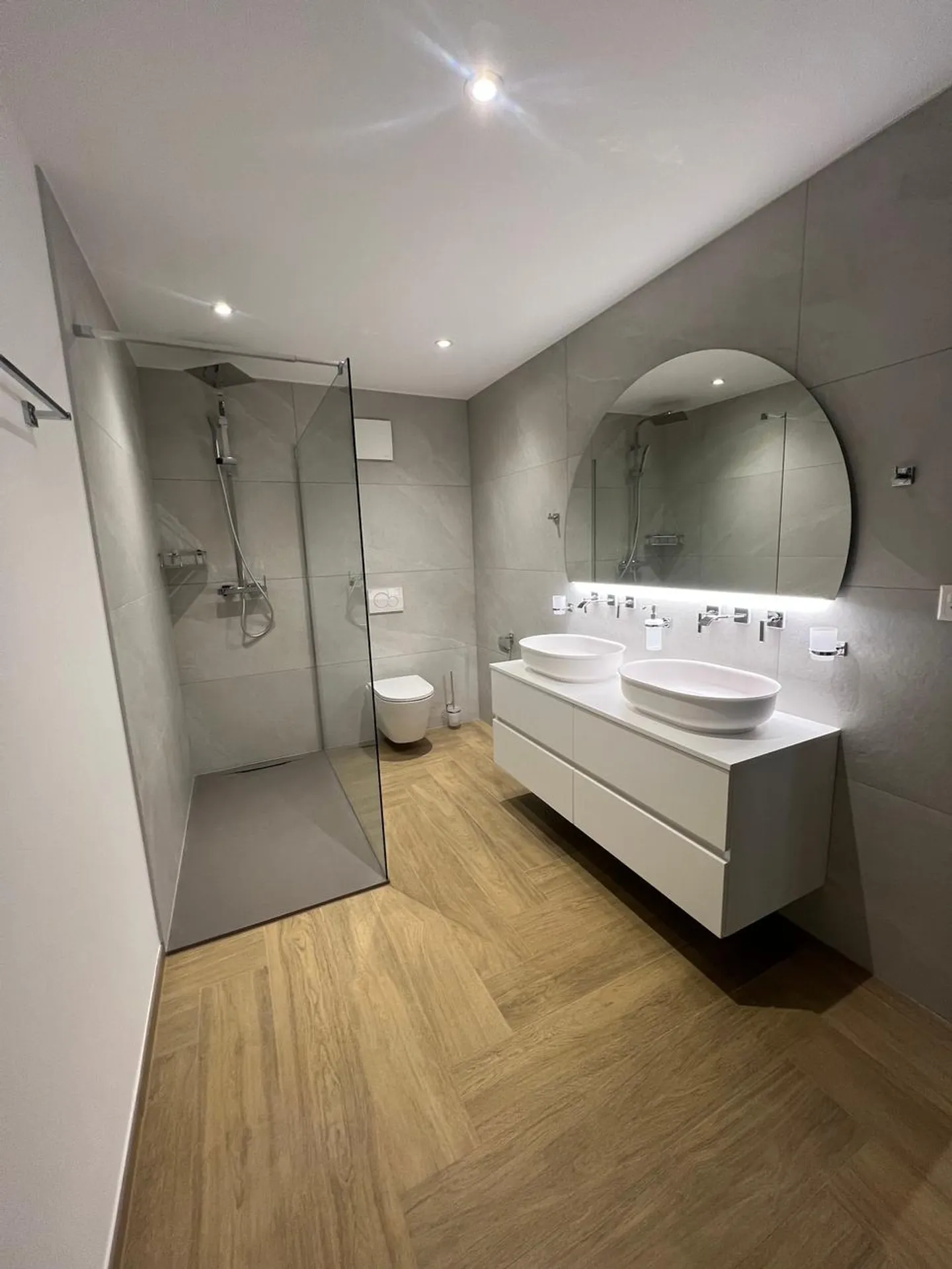 Moderne Villa mit atemberaubendem Blick in Lucens - 5,5 Zimmer - Foto 6 von 11