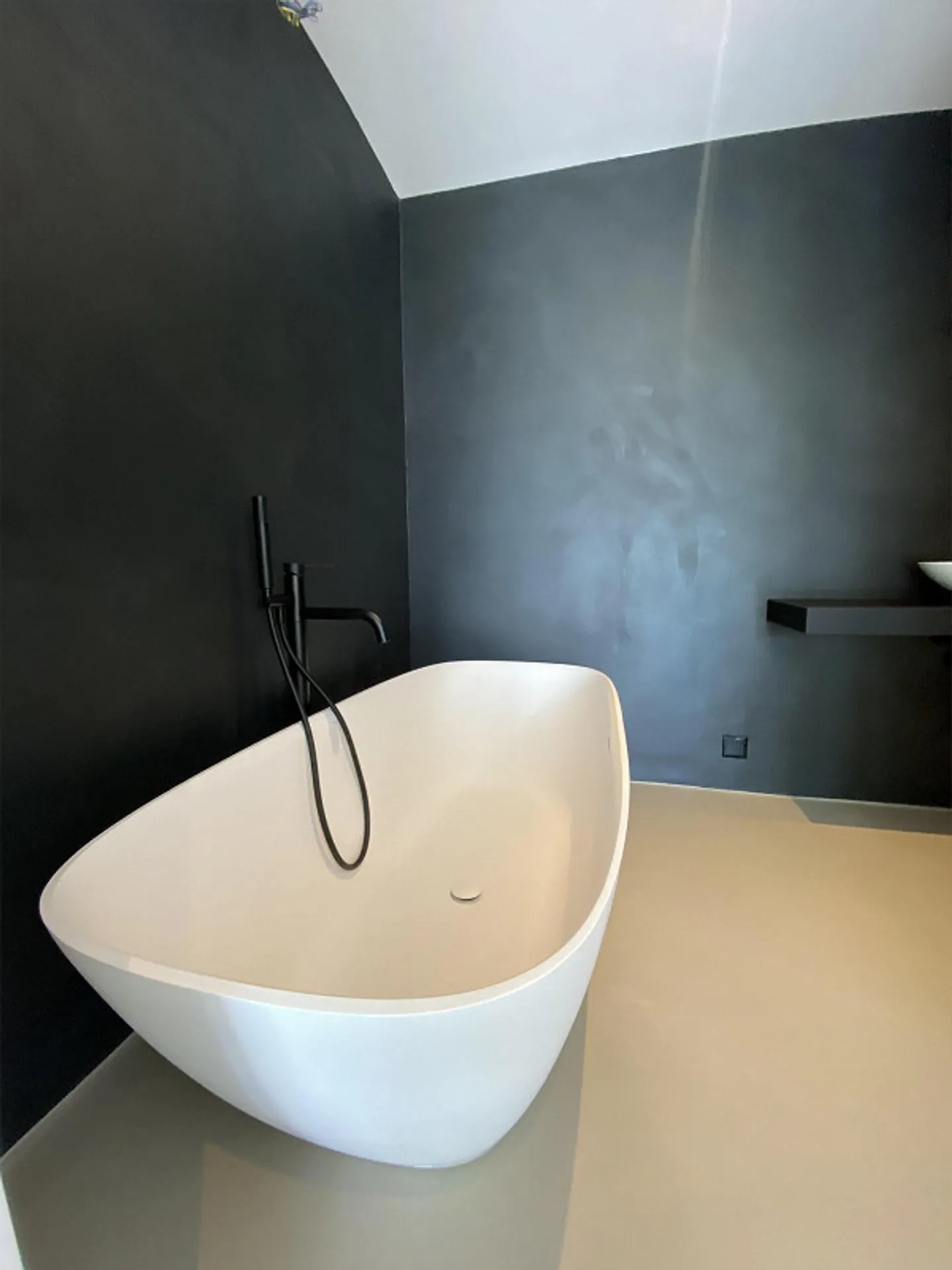 Exklusive 2.5-Zimmer-Neubauwohnung mit Seesicht und grosser Loggia - Foto 18 von 26