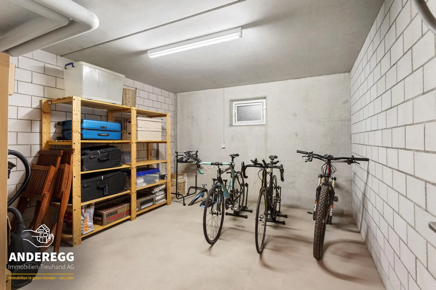 Bright 4.5-room apartment on the 2nd floor, elevator and hobby room in a central location - Photo 12 of 13