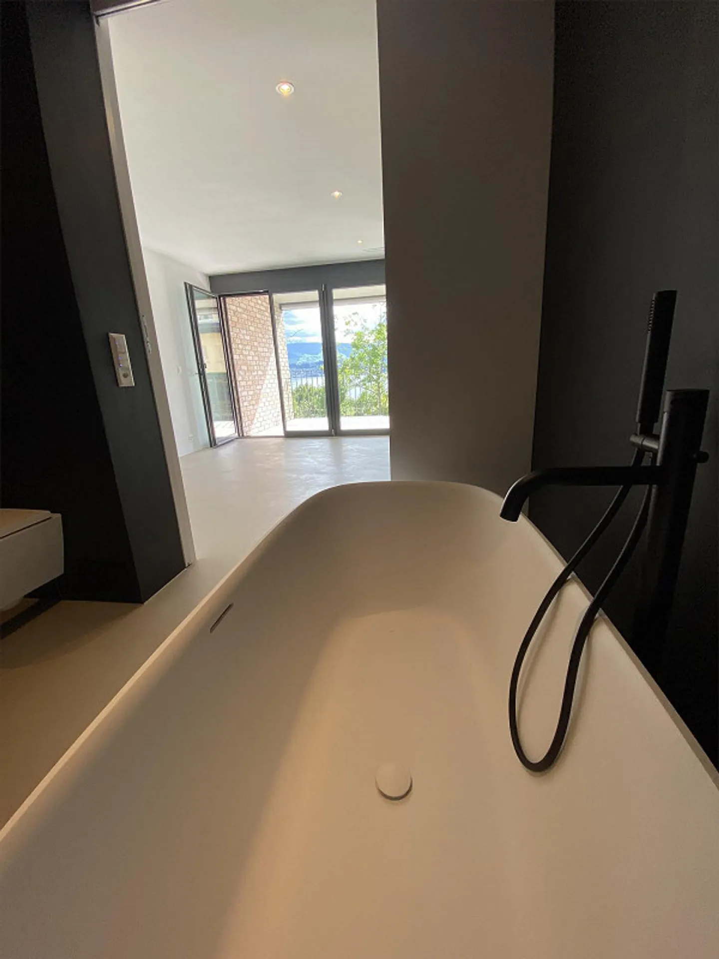 Exklusive 2.5-Zimmer-Neubauwohnung mit Seesicht und grosser Loggia - Foto 19 von 26