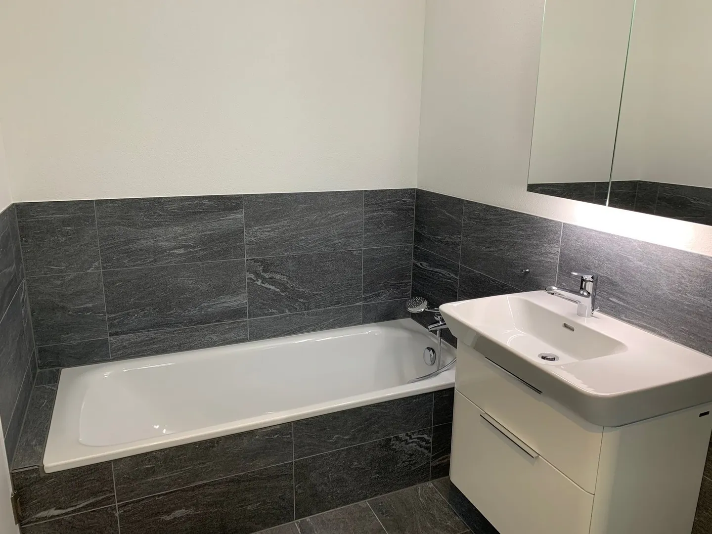 Moderne 3.5-Zimmer-Wohnung - Foto 6 von 9