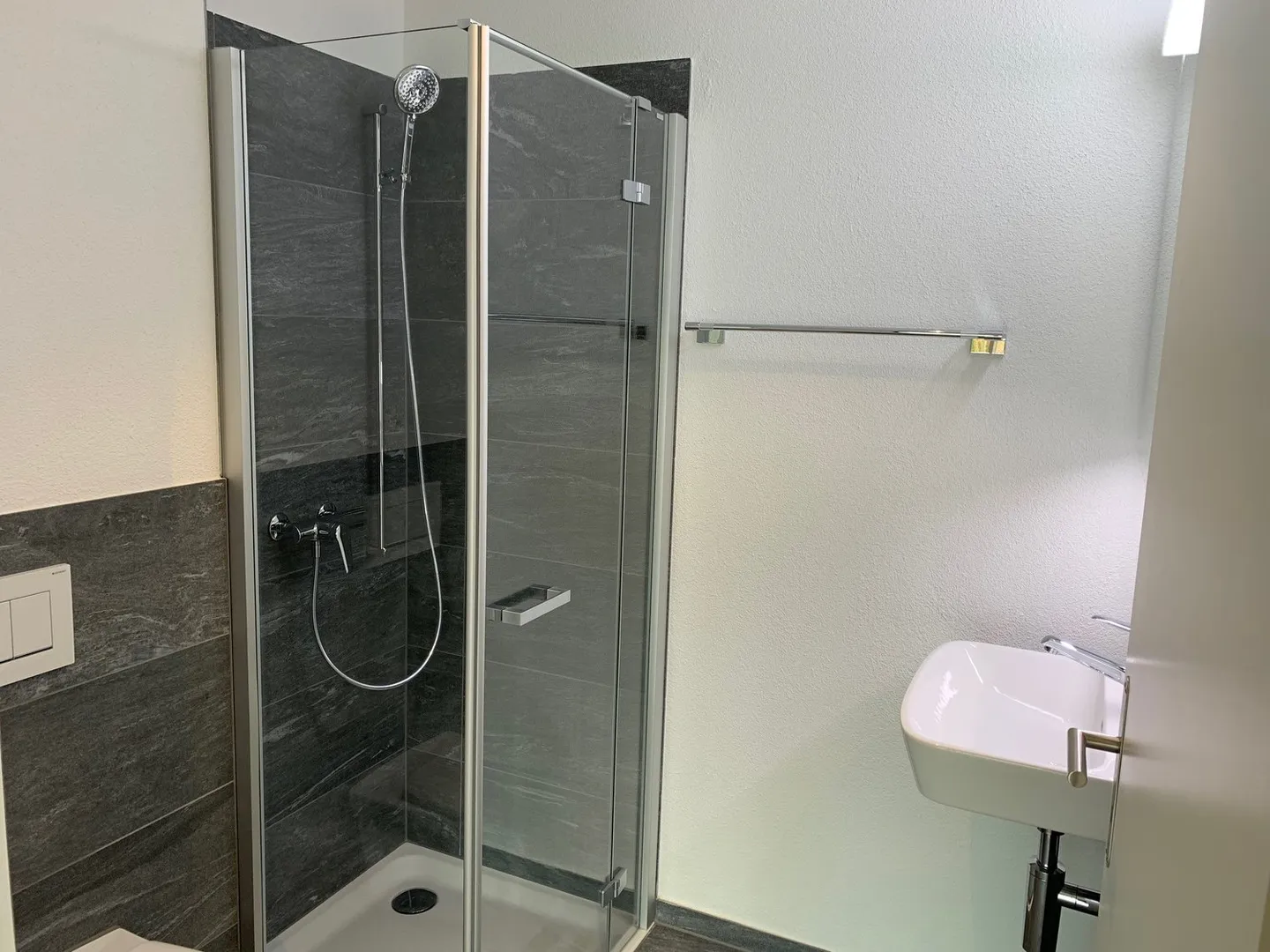 Moderne 3.5-Zimmer-Wohnung - Foto 7 von 9