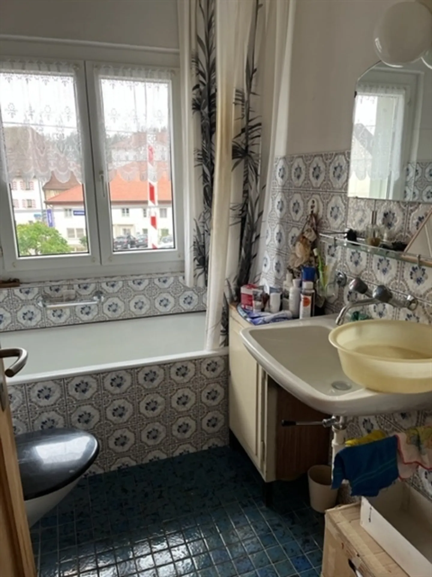 Building with Yield - Photo 6 of 20