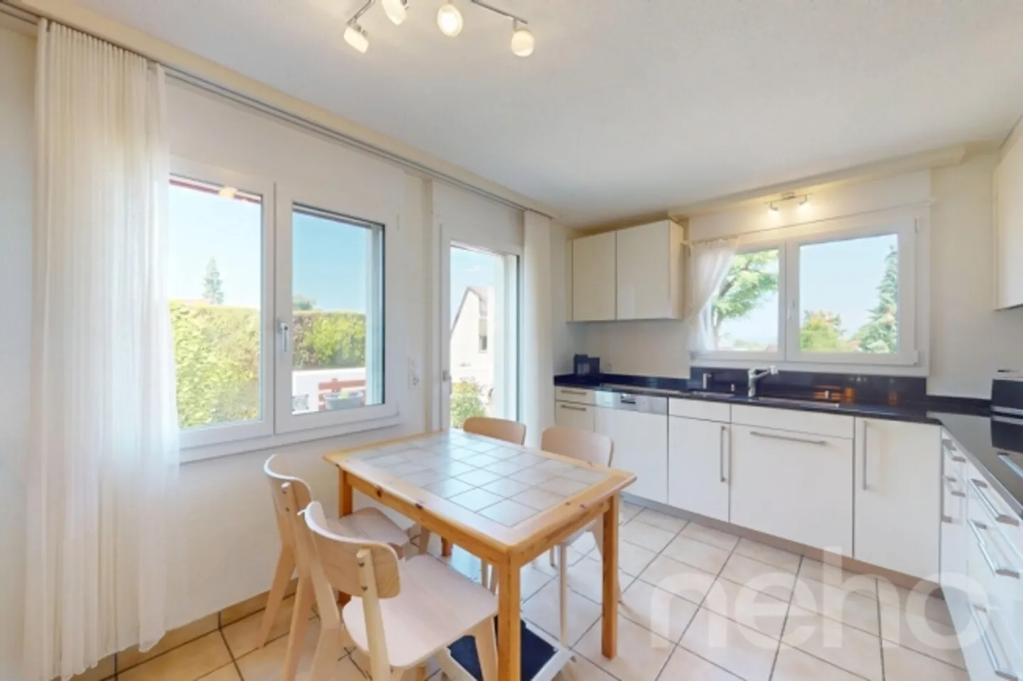 Semi-detached house for sale - Photo 8 of 11