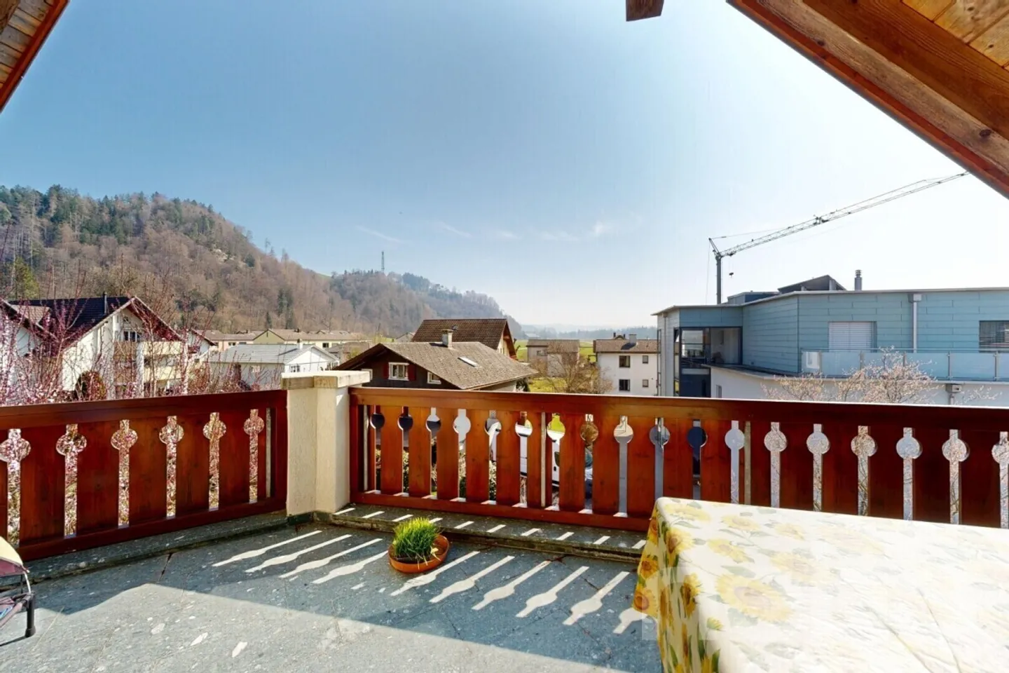 Charmant appartement mansardé avec galerie et vue imprenable sur la campagne - Photo 1 sur 12