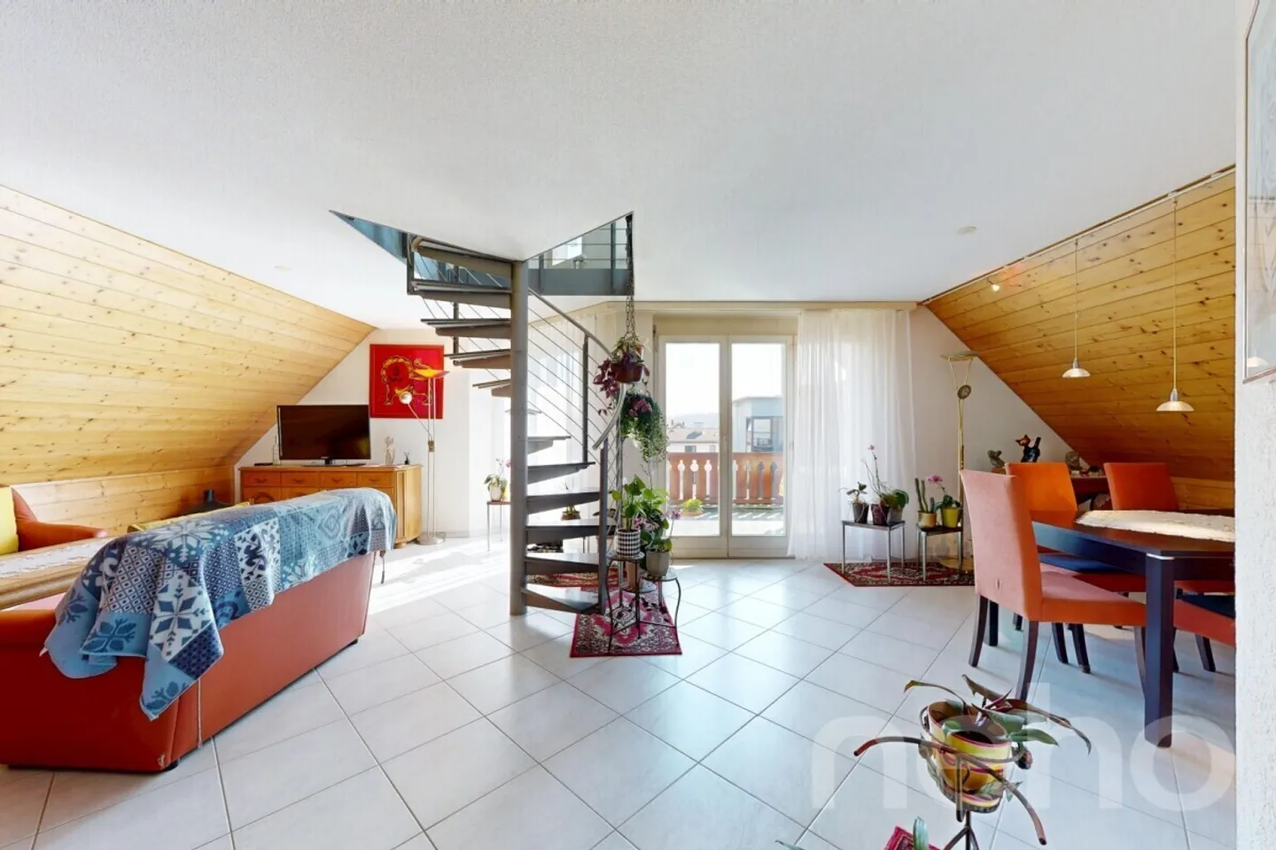 Charmant appartement mansardé avec galerie et vue imprenable sur la campagne - Photo 4 sur 12