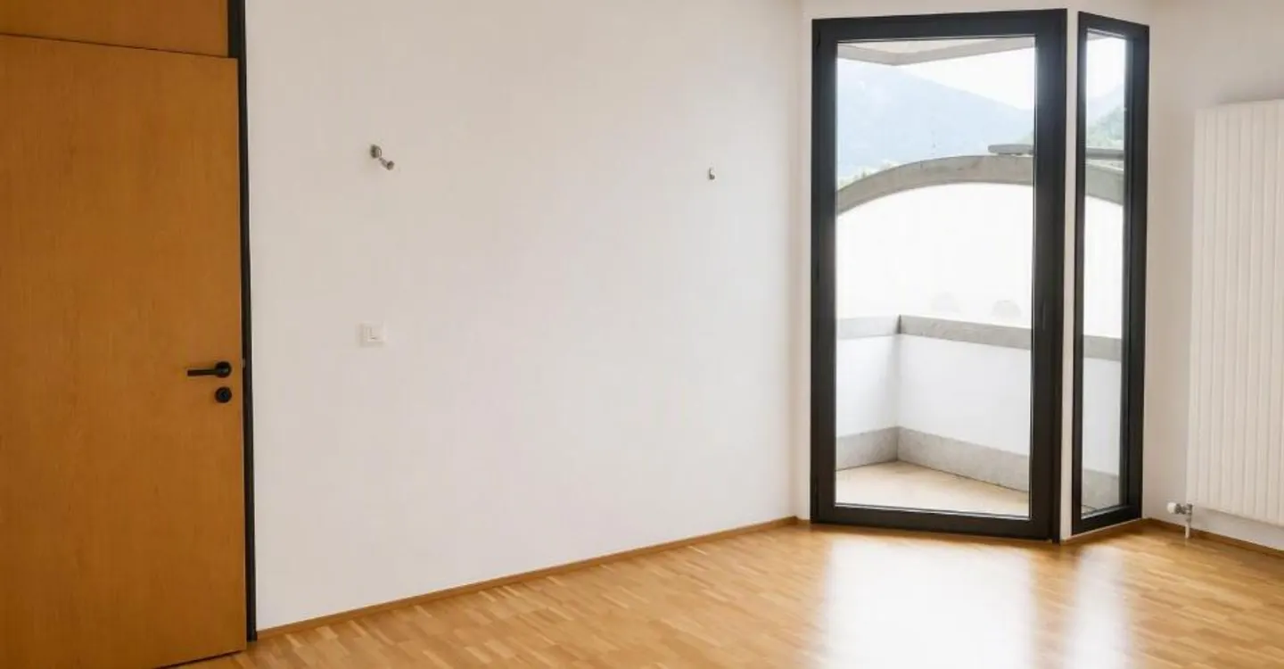 Vivere in un'opera di Mario Botta: raffinato attico nel cuore di Bellinzona - Foto 10 di 11