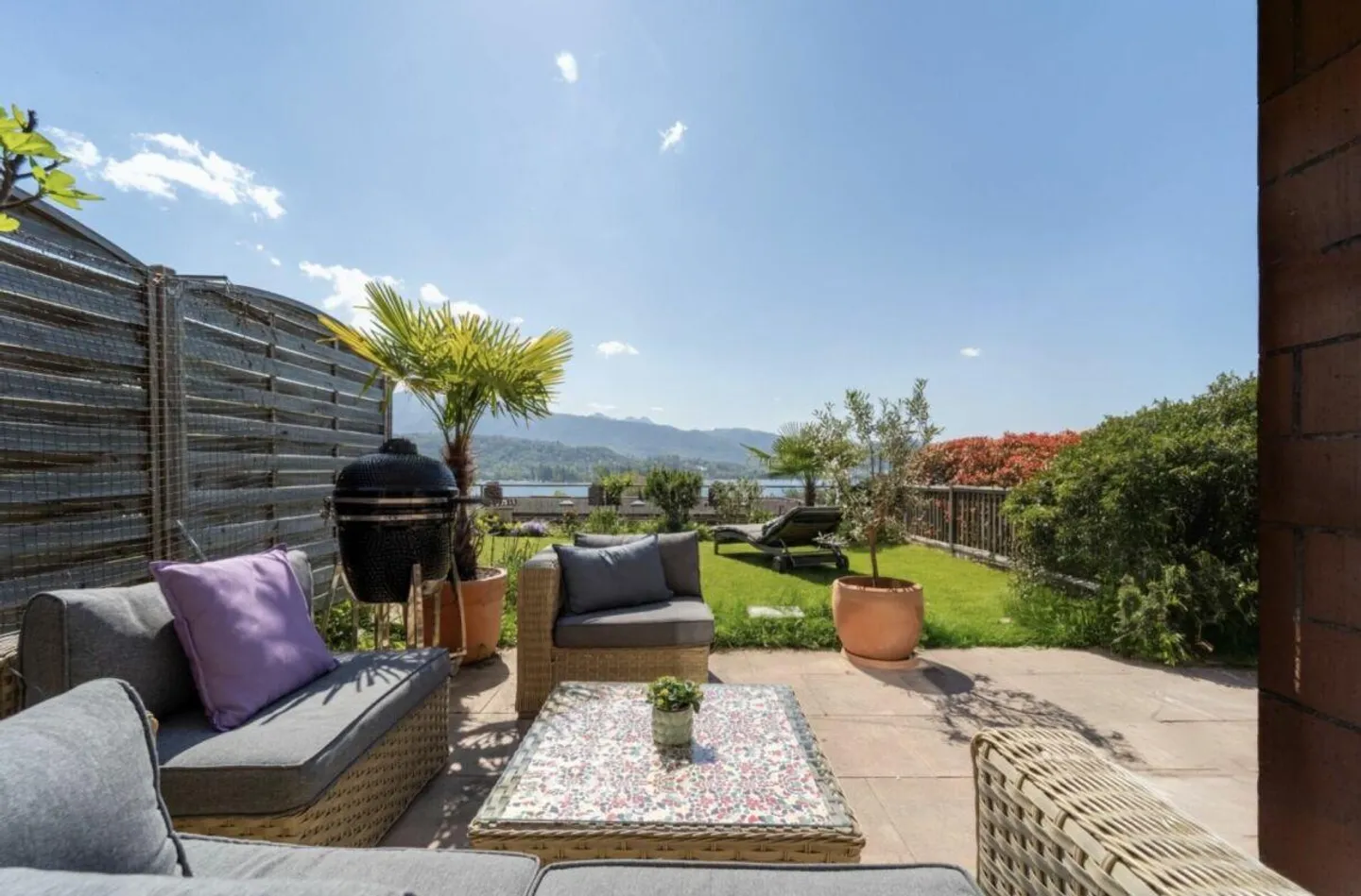Loge above Lake Lucerne, elegant row house jewel in Lucerne - Photo 4 of 12