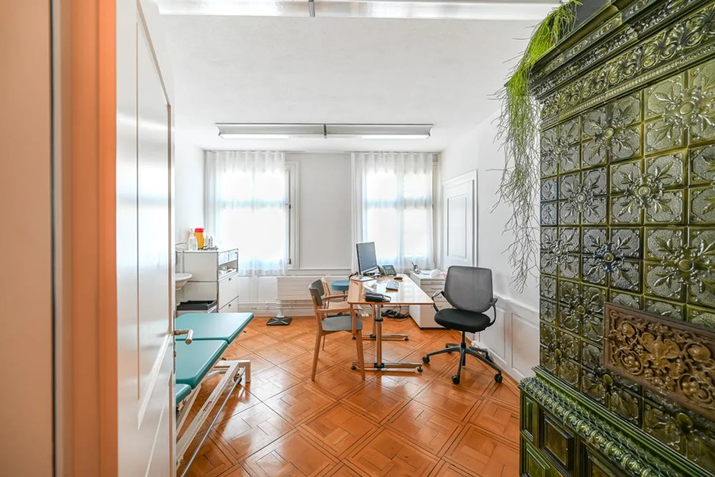 Office, Practice and Commercial Building in a Central Location - Photo 3 of 7