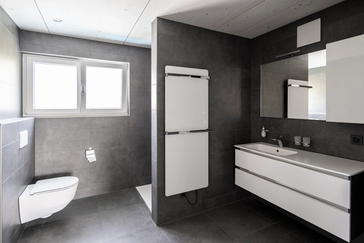 Vue panoramique pour cette villa de 6,5 pièces - Photo 12 sur 15