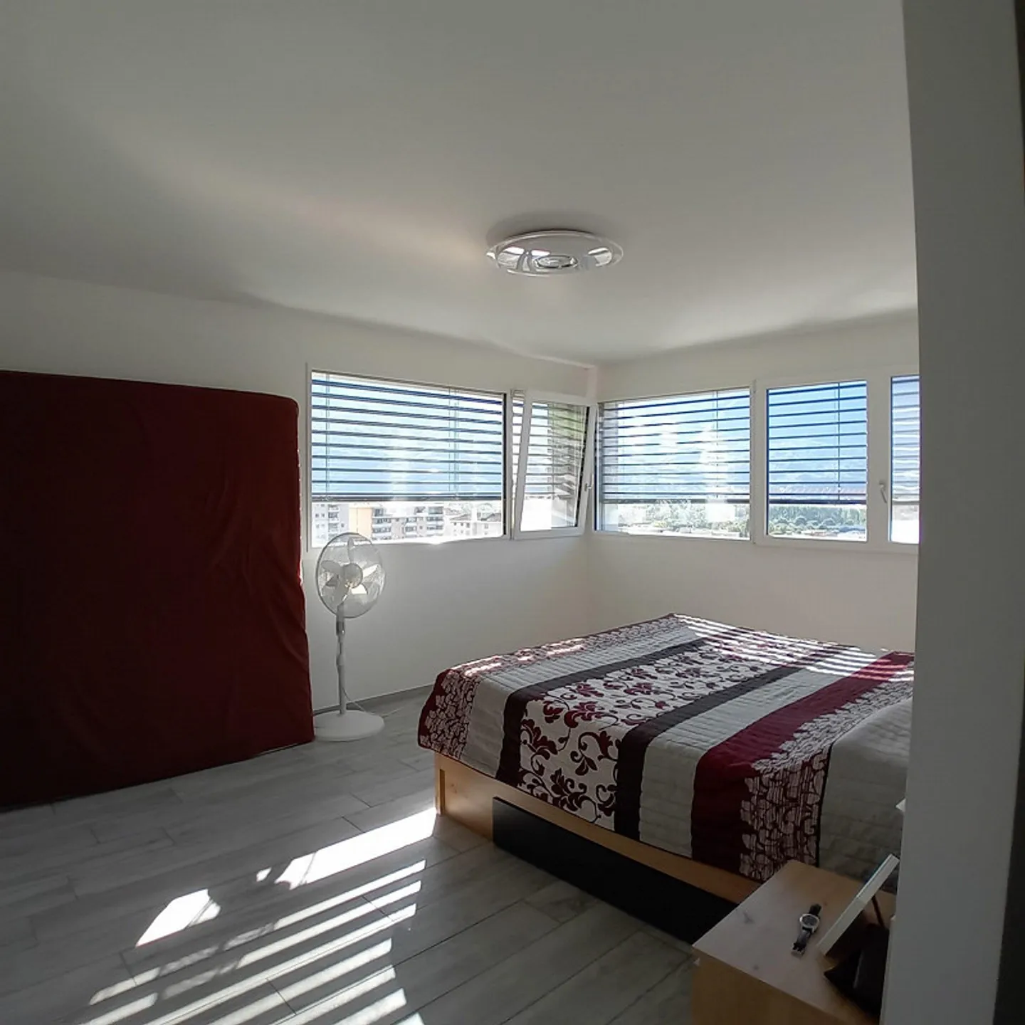 Bifamiliare con piscina privata a Sementina - Foto 13 di 24