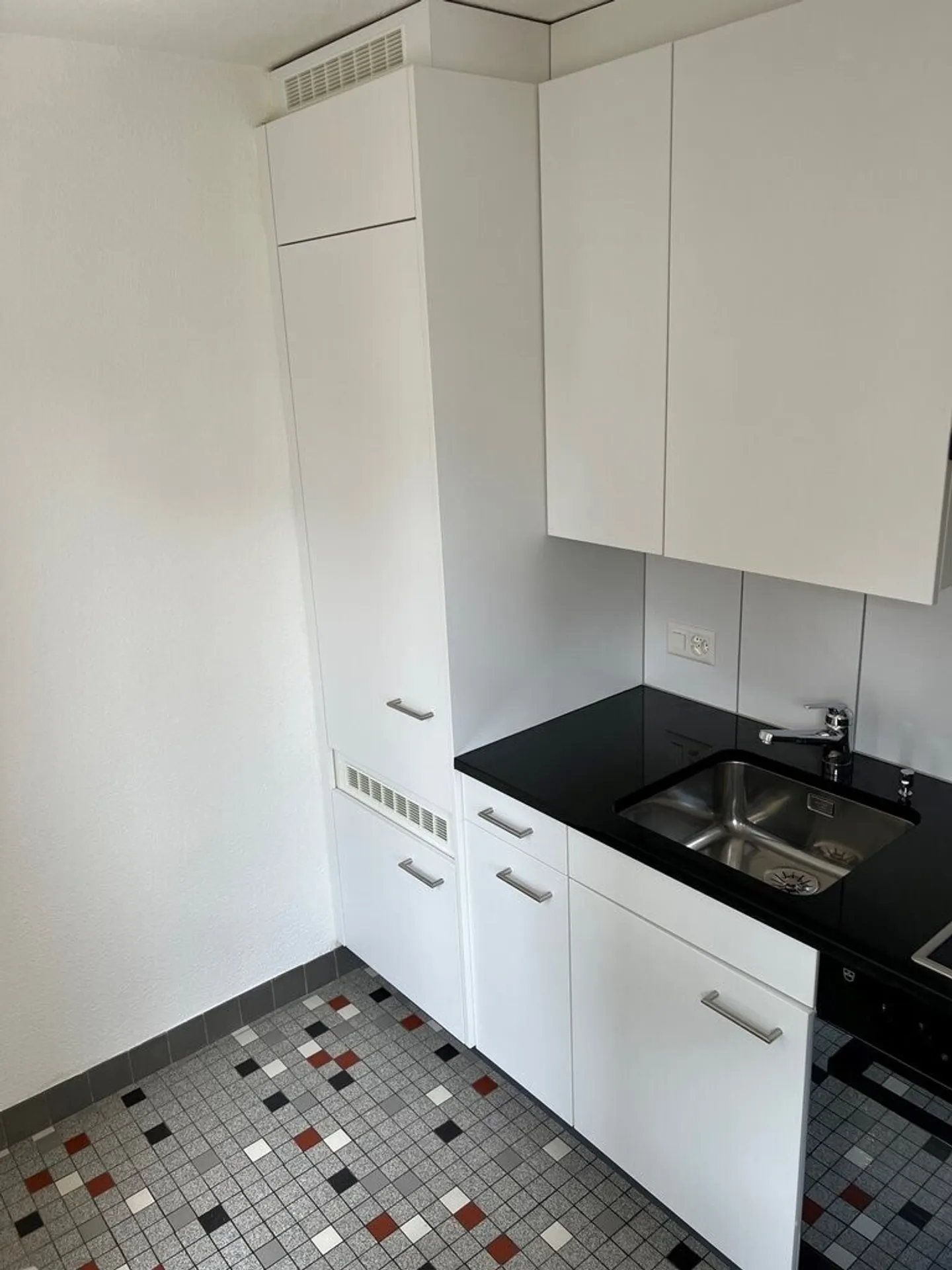 A Happy Apartment Start - Photo 4 of 7