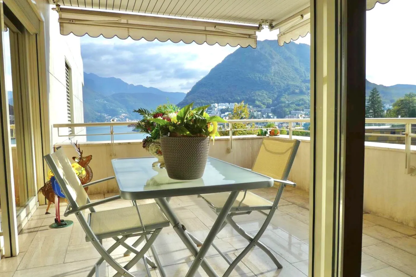 Lugano Centro: Appartamento 4,5 locali con terrazza e vista lago, in vendita come seconda residenza - Foto 6 di 13