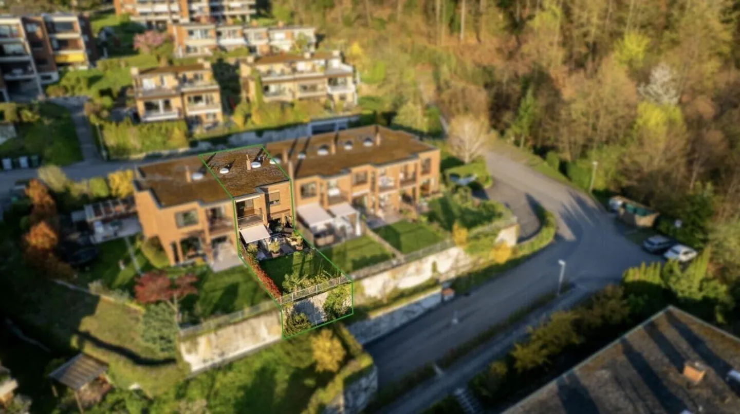 Loge above Lake Lucerne, elegant row house jewel in Lucerne - Photo 11 of 12