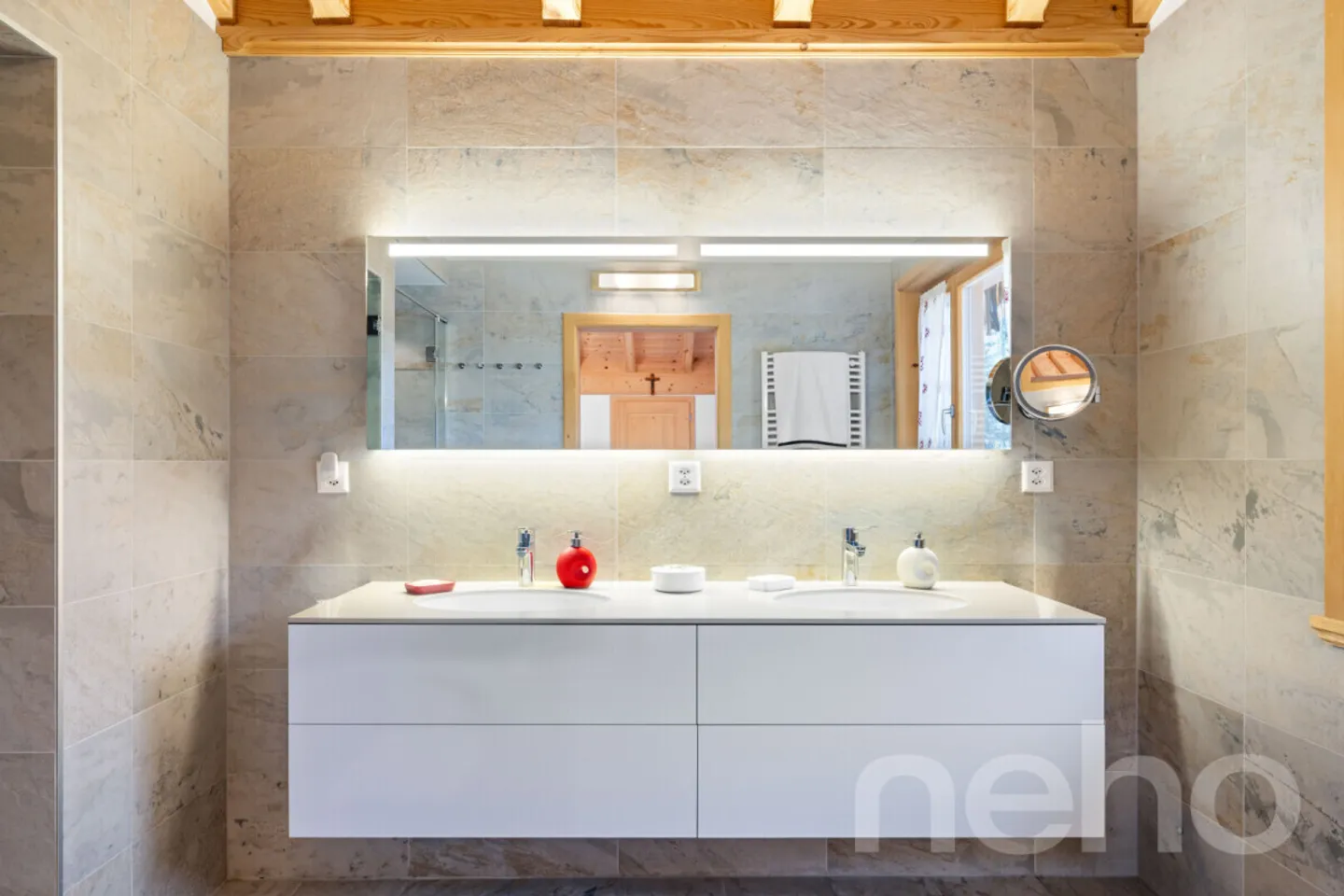 Heller Rückzugsort mit hochwertigen Ausstattungen - Foto 9 von 12