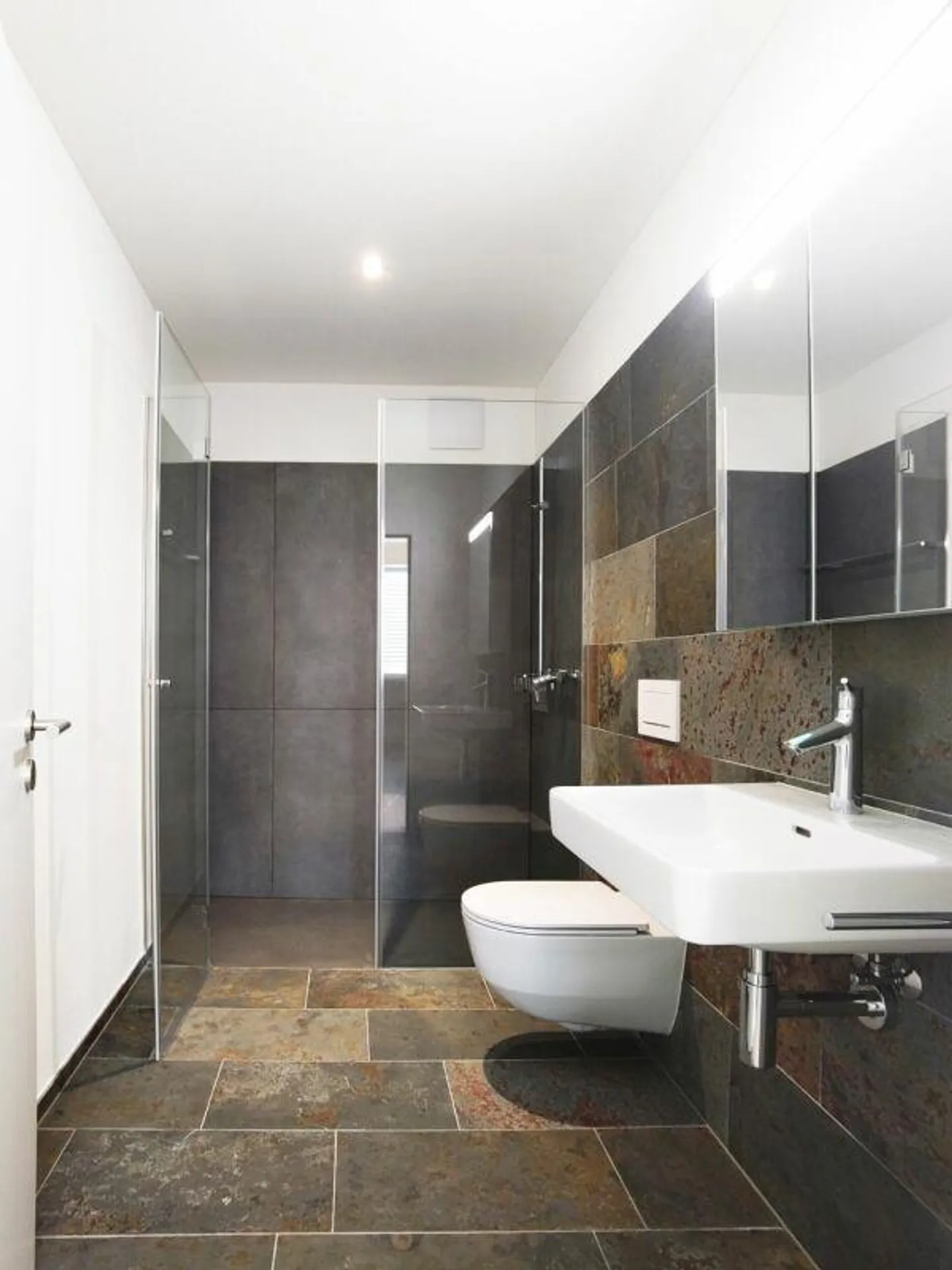 Modernes Apartment mit großer Terrasse - Foto 11 von 13