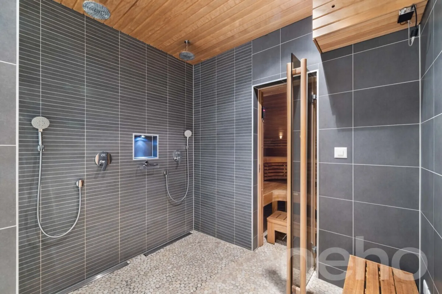 Heller Rückzugsort mit hochwertigen Ausstattungen - Foto 10 von 12