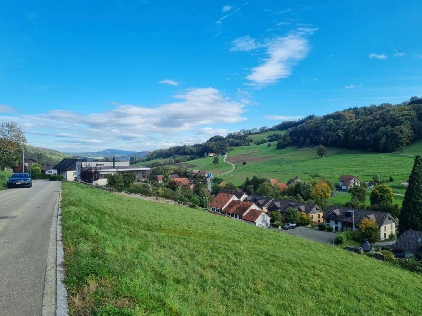 5.492 m² Terreno edificabile Zona residenziale W2 Häuptli (W2H) in posizione soleggiata - Foto 1 di 7
